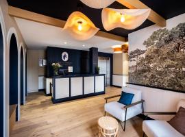 Hôtel Le Français, hotel v destinaci La Flotte