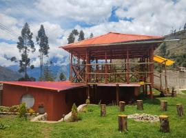 the wooden house choquequirao, hotel in Cachora