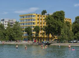 Hotel Lido, hotel in Siófok