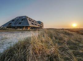 Paal 8 Hotel aan Zee, hotel v destinaci West aan Zee