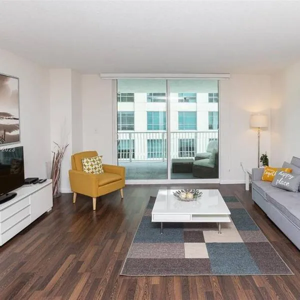 Entire Condo in Brickell steps from Brickell City Centre, hotel in Miami