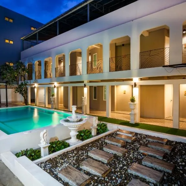 The Light House at Town Phuket, hotel ve městě Phuket