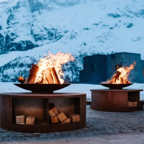 Valtur Cervinia Cristallo Ski Resort, hotel in Breuil-Cervinia