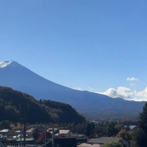 富士山と河口湖とホテル風鈴, hotel v destinaci Fudžikawagučiko